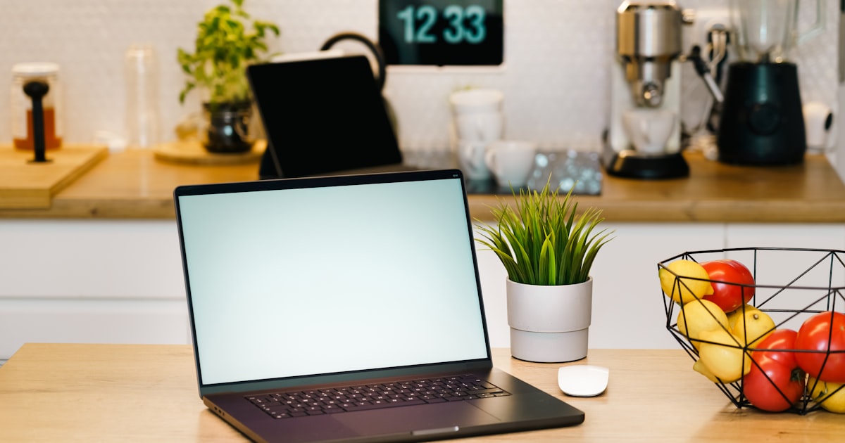 5 Signs You've Outgrown Your Kitchen Table